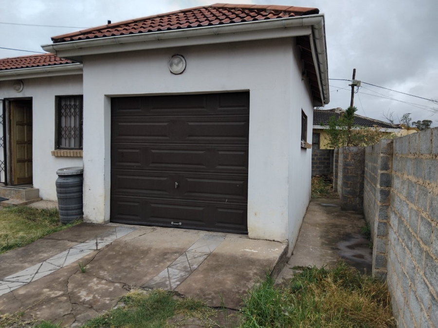 2 Bedroom Property for Sale in Mbuqu Eastern Cape